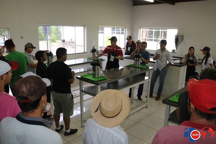 61f6796b2ea12d3cab5c 61f6796b2ea12d3cab5c