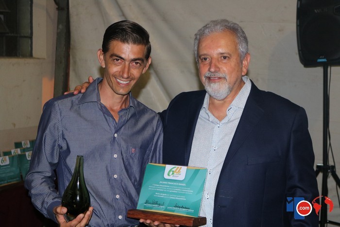 51616336178055719240