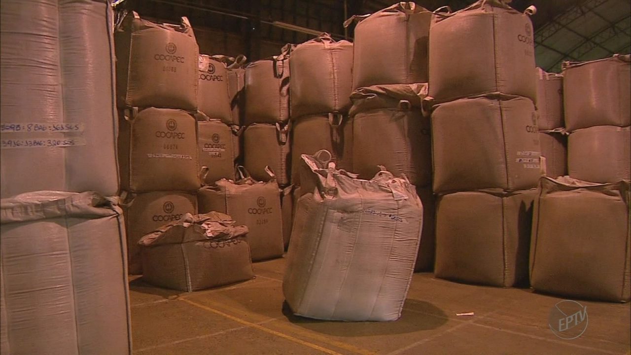 still1120_00003 still1120_00003