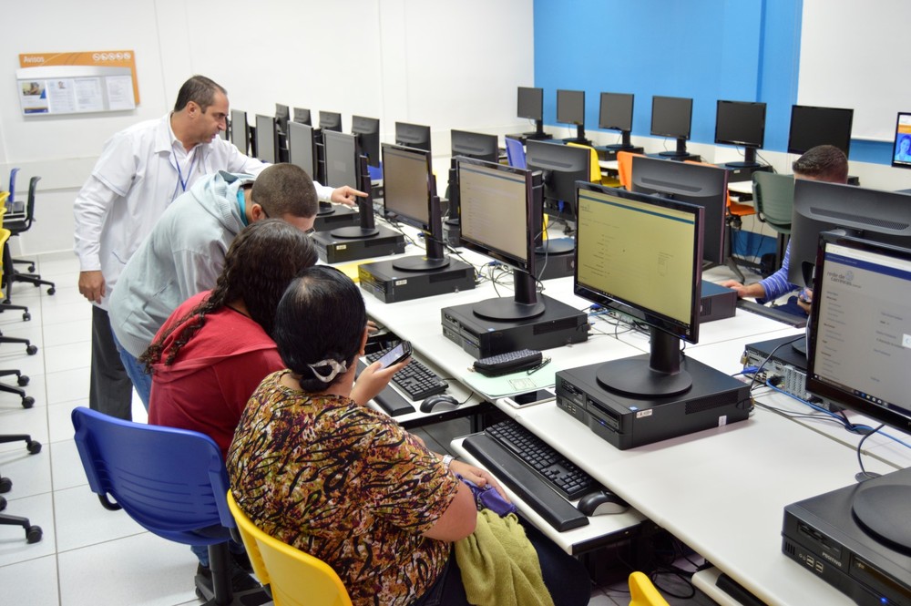 rededecarreiras-creditos-diegotomaz rededecarreiras-creditos-diegotomaz