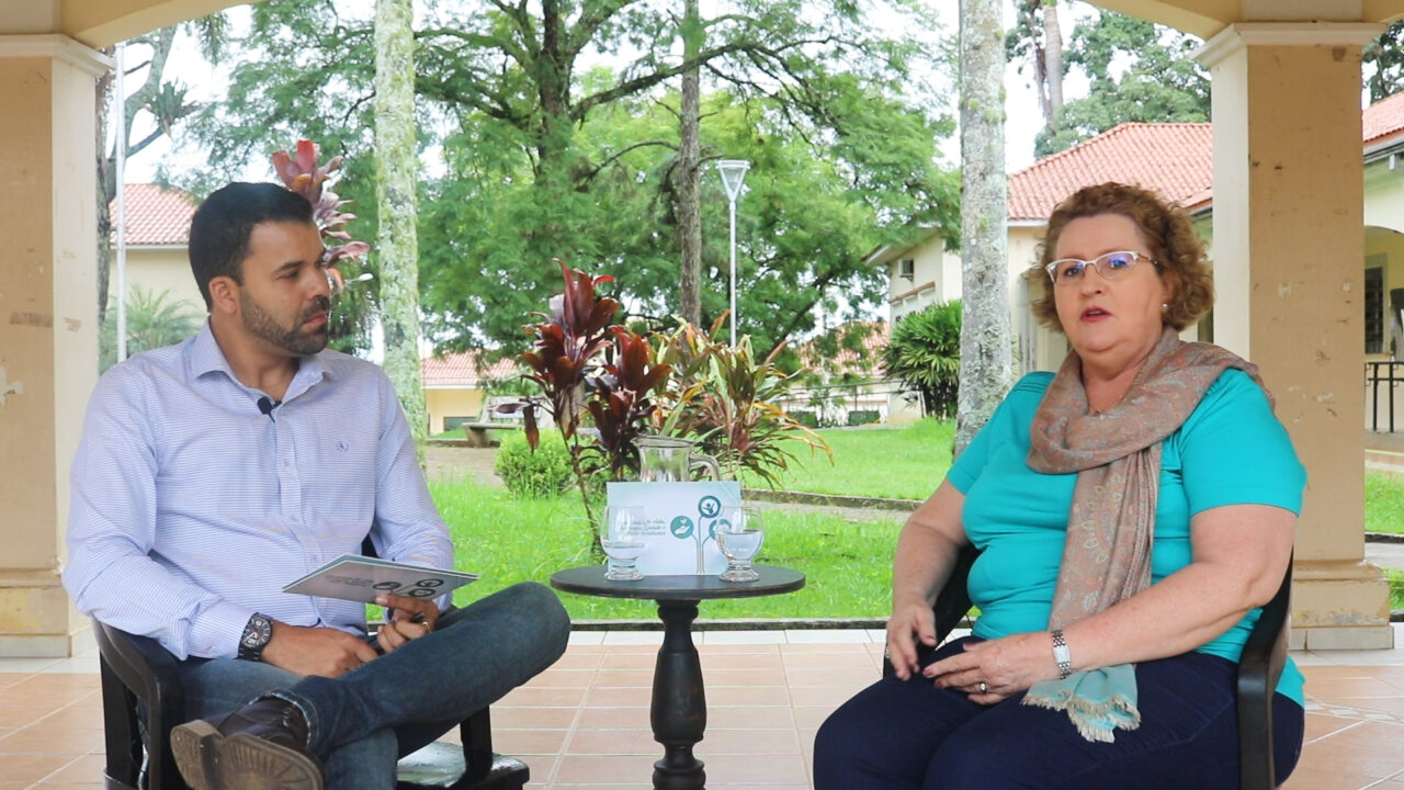 V4ProjIF.00_01_14_25.Still001 V4ProjIF.00_01_14_25.Still001