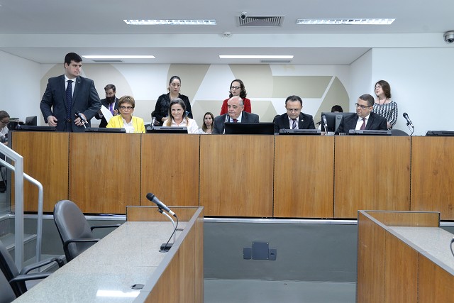 ALMGMulherMesa ALMGMulherMesa