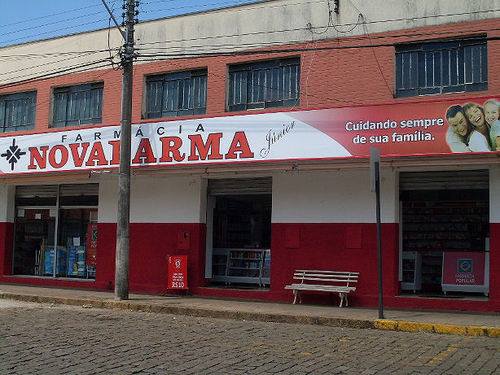 NovafarmaJrFachada NovafarmaJrFachada