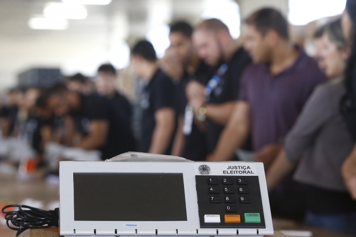 Urna776565747 Urna776565747