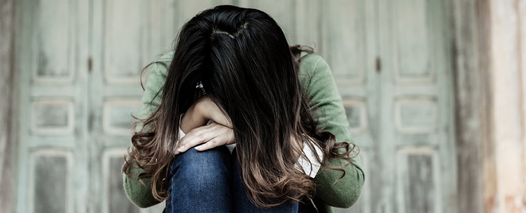 sad_shutterstock_556247395_1024 sad_shutterstock_556247395_1024