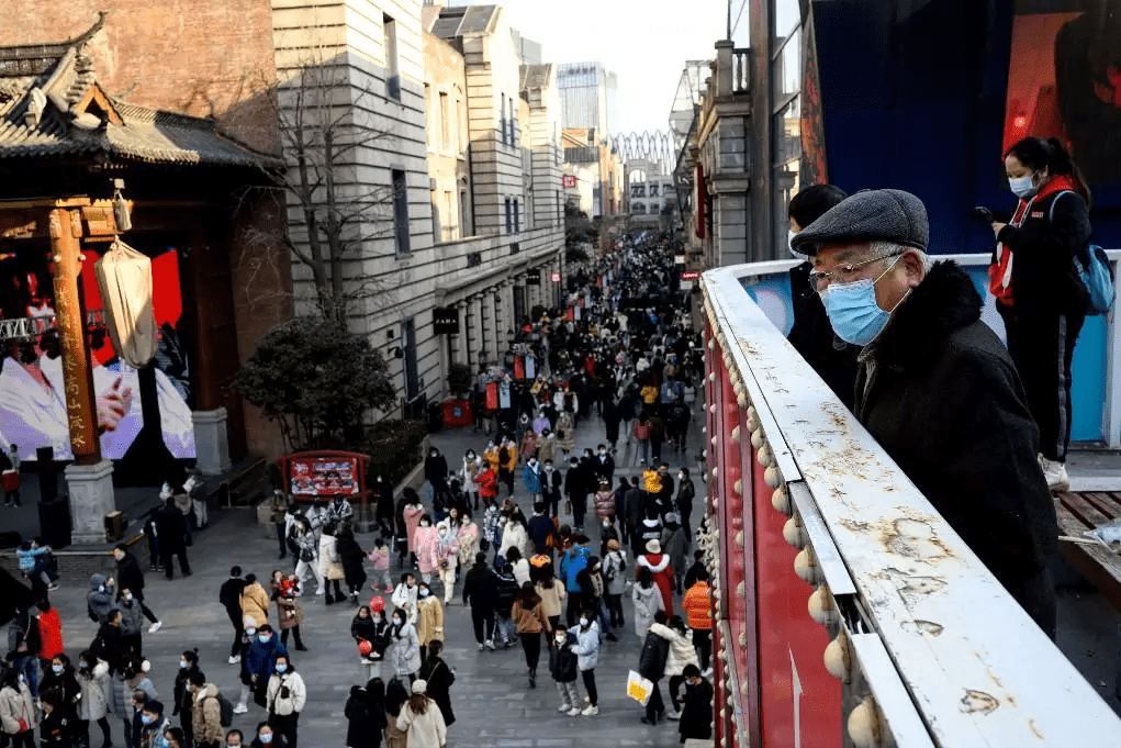 22DmbKo-min 22DmbKo-min