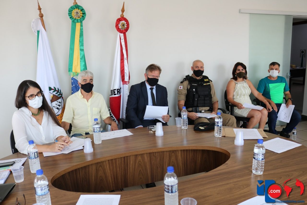 ReuCovid110205 ReuCovid110205