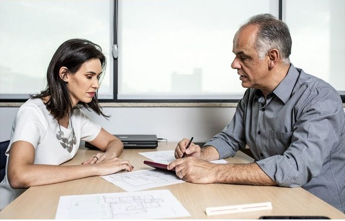 O-casal-Maria-Fernanda-Oliveira--e-Alexandre-Guimaraes-do-Estudio-4-trabalham-juntos-ha-varios-anos-e-garantem-que-respeitar-a-opiniao-do-outro-sem-levar-para-o-lado-pessoal-e-o-que-garante-uma-unia