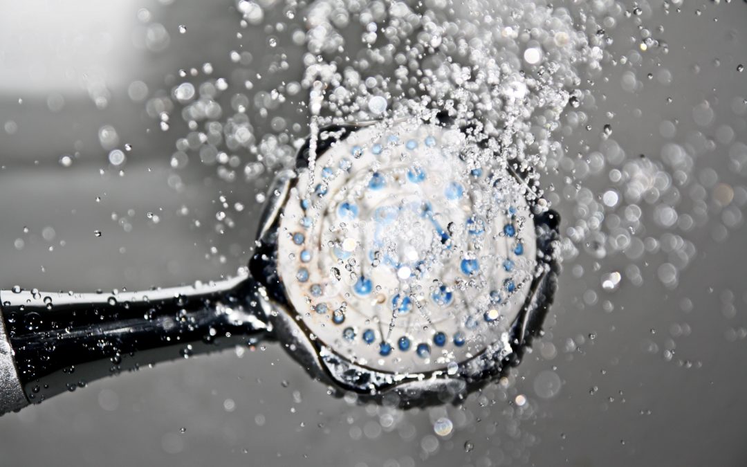 shower-shower-head-water-drop-of-water-161502-1080x675