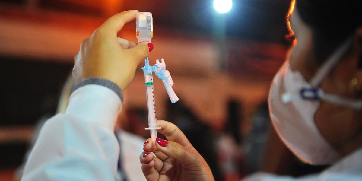 vacina_09851791 vacina_09851791