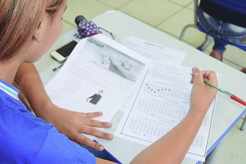 aluno-escola-189235 aluno-escola-189235