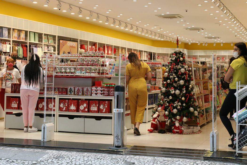 comercio-decoracao-de-natal-rvrsa-abr-2511213979 comercio-decoracao-de-natal-rvrsa-abr-2511213979