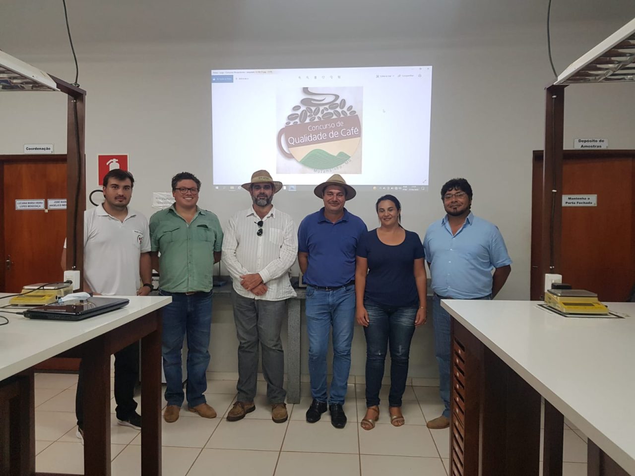 16301ef0-9b07-4663-89e8-3a1c2c089202 16301ef0-9b07-4663-89e8-3a1c2c089202