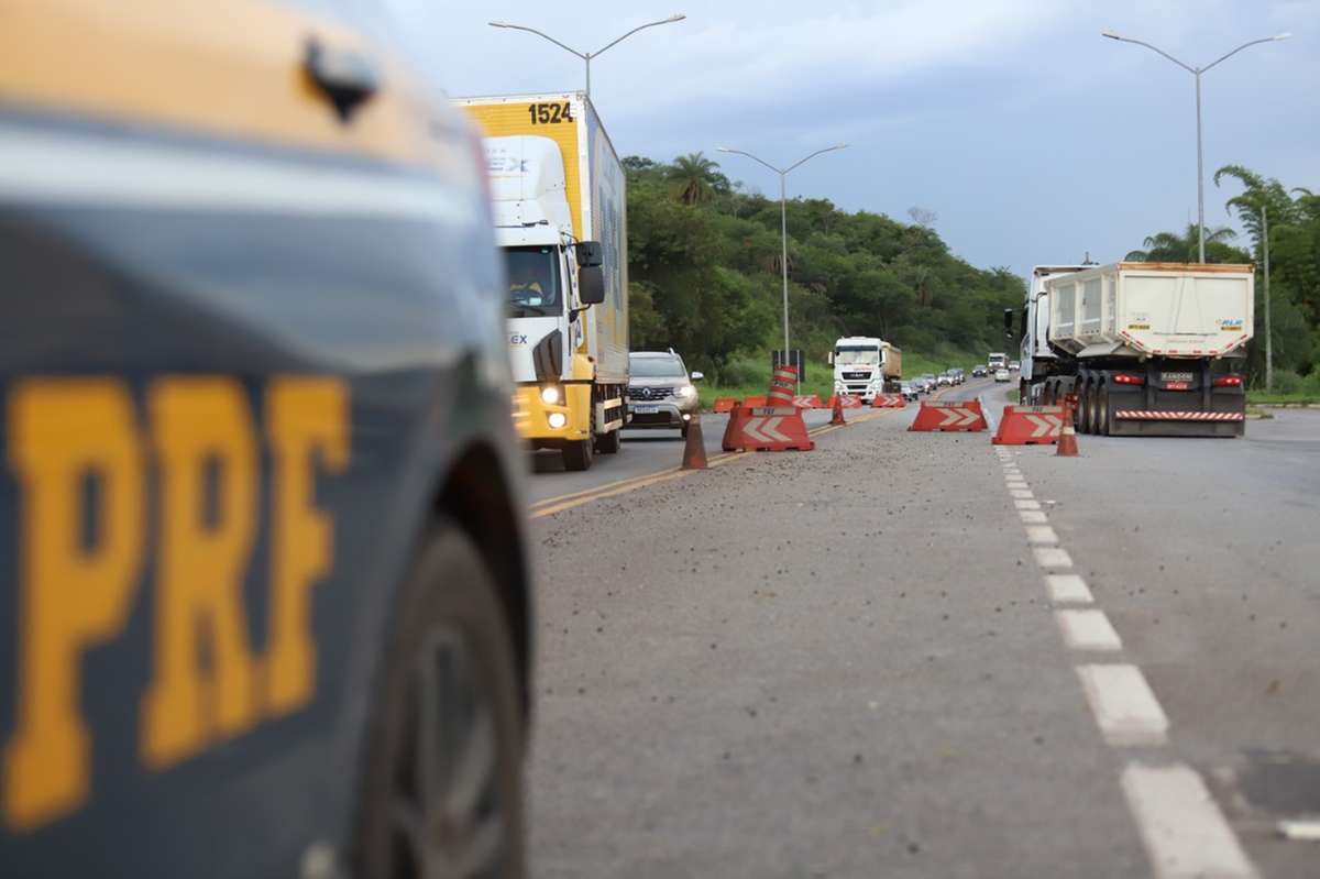 estrada-rodovia-prf-54890273 estrada-rodovia-prf-54890273