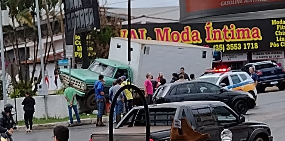 885f68_e19d21e5cfff498aa53f85b33fdfa483_mv2 885f68_e19d21e5cfff498aa53f85b33fdfa483_mv2