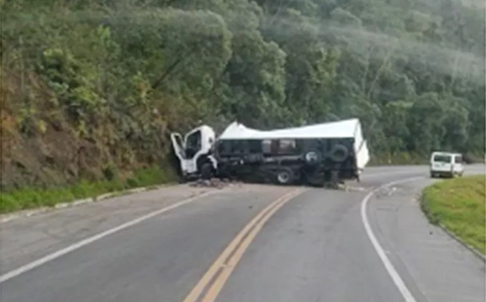 ezgif-1-963712e4ef ezgif-1-963712e4ef