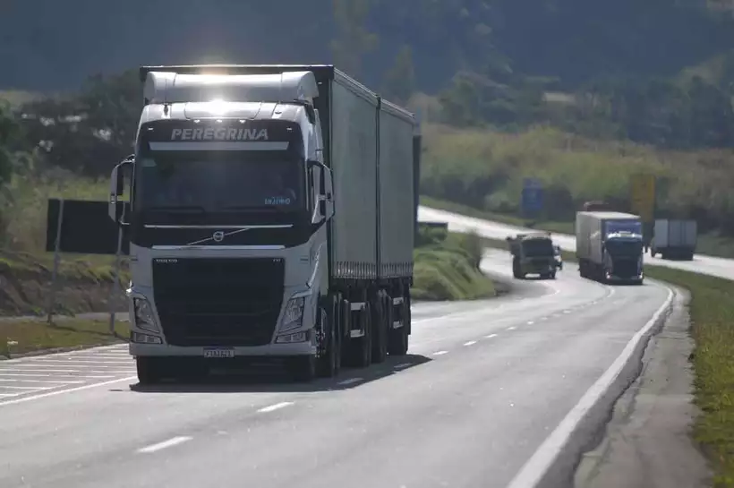 caminhao-4-c265b0aefe