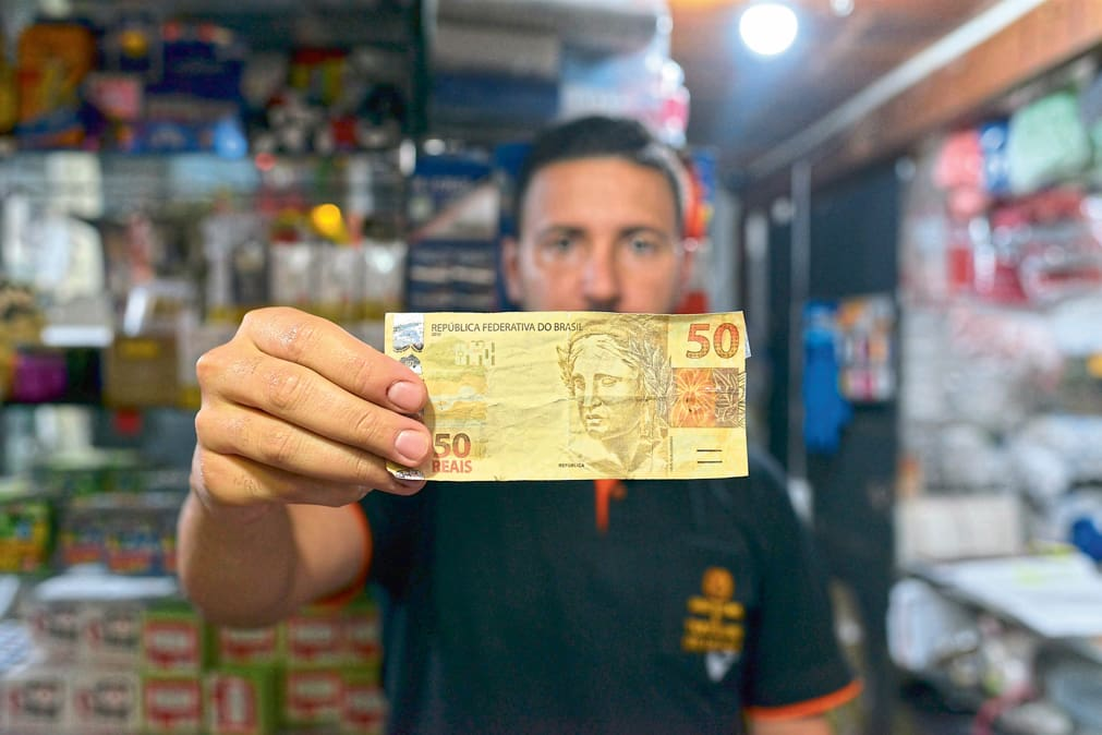 dinheiro-nota-falsa-5-06eb0738f9