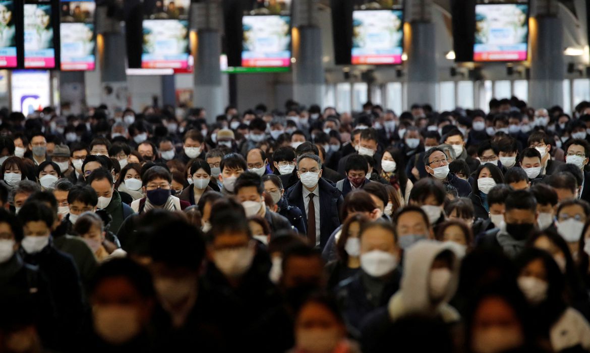 2022-01-17t034345z_214248805_rc2n0s9lvuab_rtrmadp_3_health-coronavirus-japan 2022-01-17t034345z_214248805_rc2n0s9lvuab_rtrmadp_3_health-coronavirus-japan