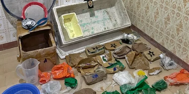 ezgif-2-d37387008d ezgif-2-d37387008d