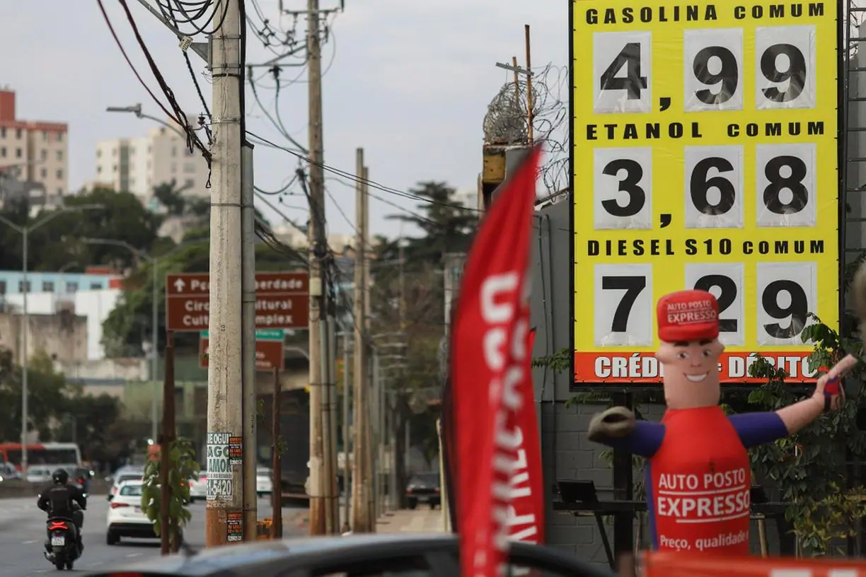 ezgif-3-6c7a67461e ezgif-3-6c7a67461e