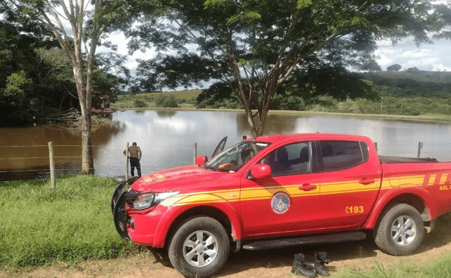 Foto-Corpo-de-Bombeiros-4 Foto-Corpo-de-Bombeiros-4