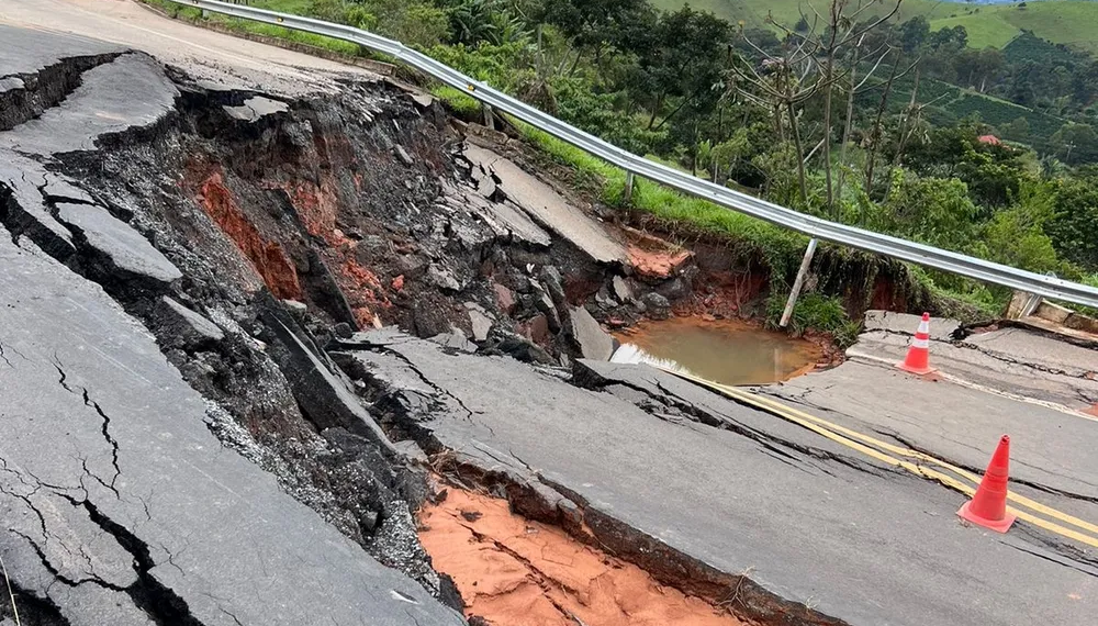 br-459-cratera-5--1000x570 br-459-cratera-5--1000x570