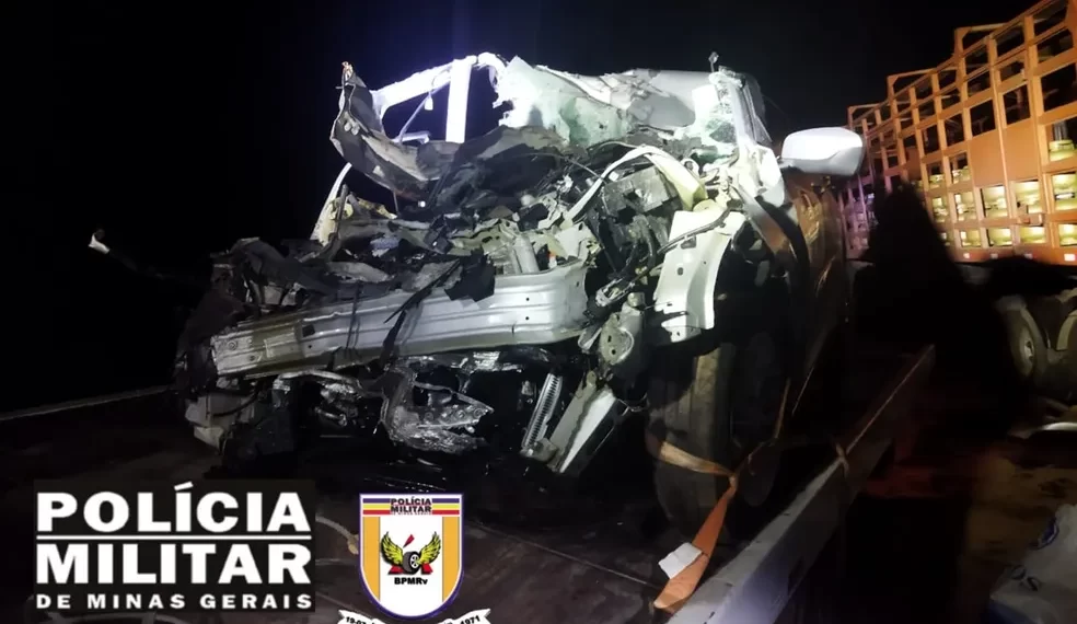 fatal-carro-e-caminhao-984x570 fatal-carro-e-caminhao-984x570