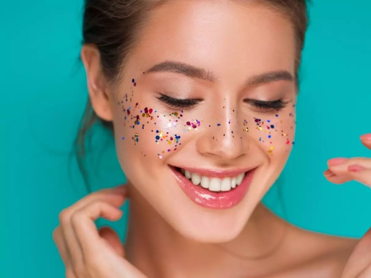 485598253-guiadoglitter5dicasparaamaquiagemdecarnavaldurarmais