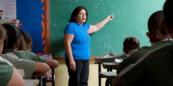 escola-professor-23592 escola-professor-23592