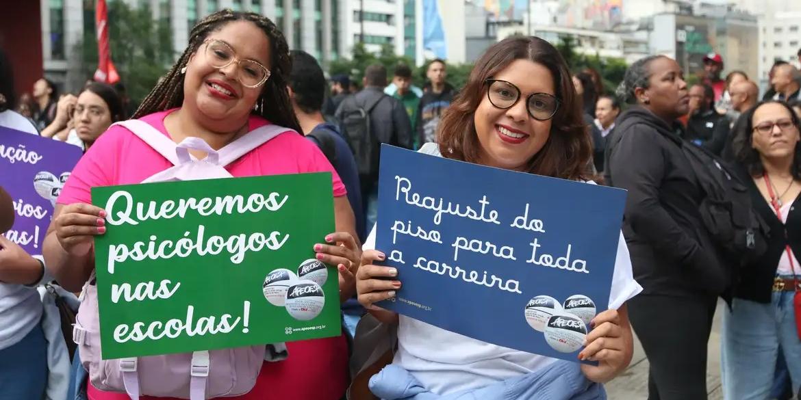 398571954143075 398571954143075