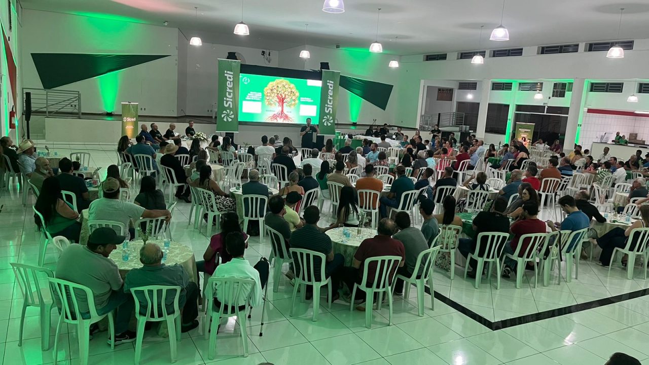 Assembleia do Sicredi realizada em Itamogi