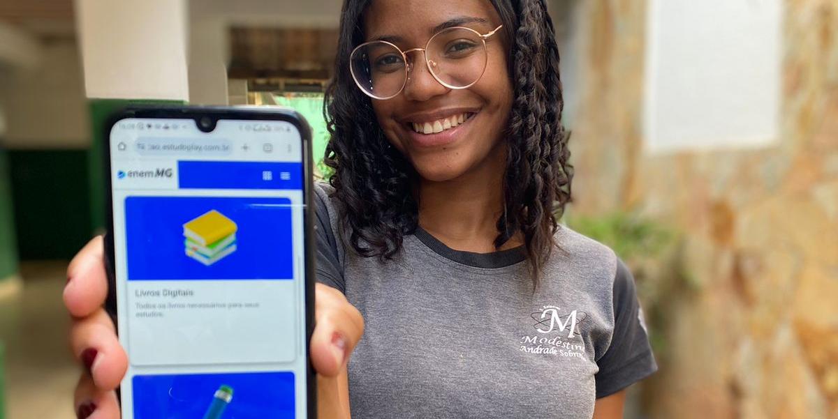 estudante-aluna-36489364