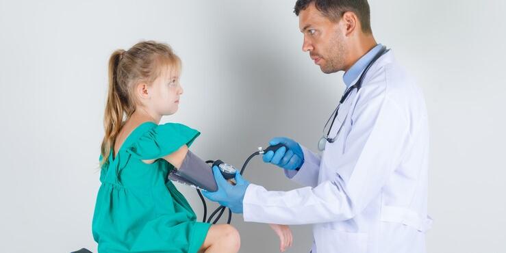 medico-crianca-54654735632534