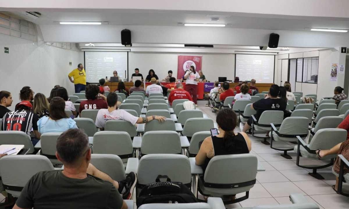 1_sinasefe___acordo_para_acabar_a_greve-38334612