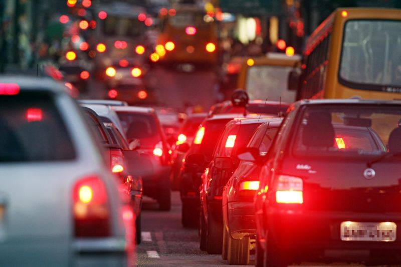 transito-curitiba-congestionamento2 transito-curitiba-congestionamento2