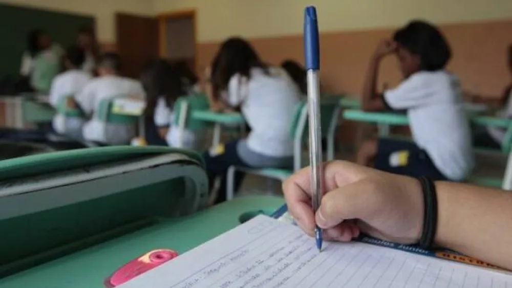 escola-alunos-5329 escola-alunos-5329