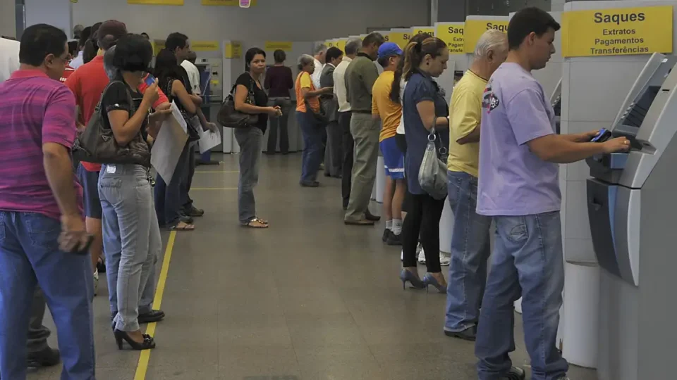 bancos-960x540 bancos-960x540