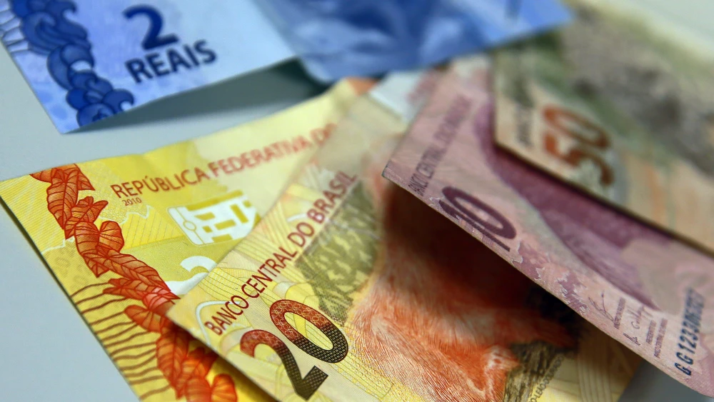 dinheiro-63496348 dinheiro-63496348