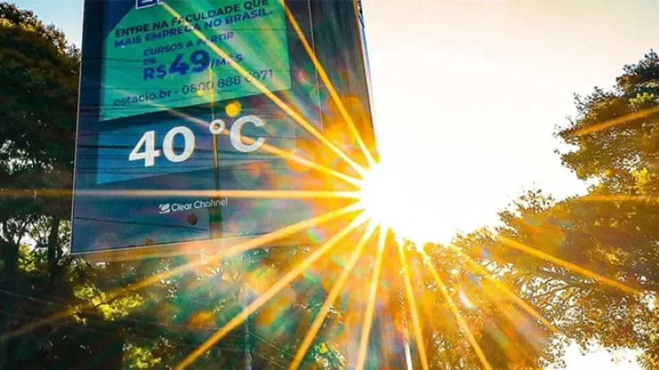 temperatura-ultrapassa-40-deg-c-ja-pela-manha-em-dia-de-calor-extremo-no-rs-e1739349913198-960x540 temperatura-ultrapassa-40-deg-c-ja-pela-manha-em-dia-de-calor-extremo-no-rs-e1739349913198-960x540