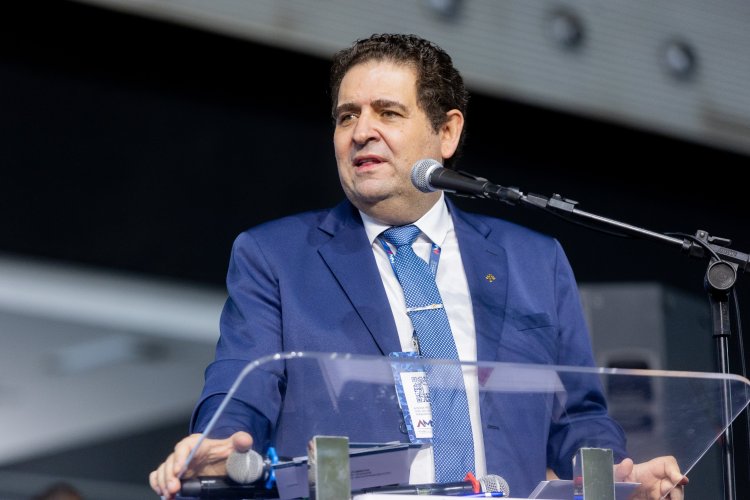 AMM pede que prefeitos ajudem a barrar Projeto de Lei que onera municípios AMM pede que prefeitos ajudem a barrar Projeto de Lei que onera municípios