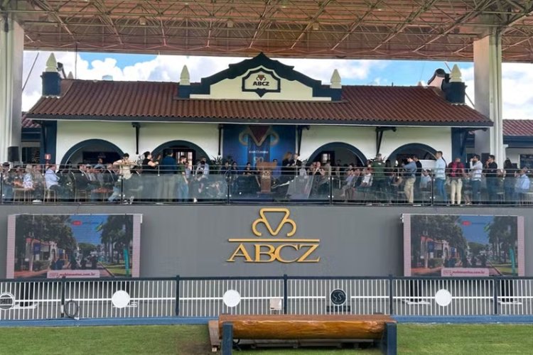 ExpoZebu com cifras expressivas ExpoZebu com cifras expressivas