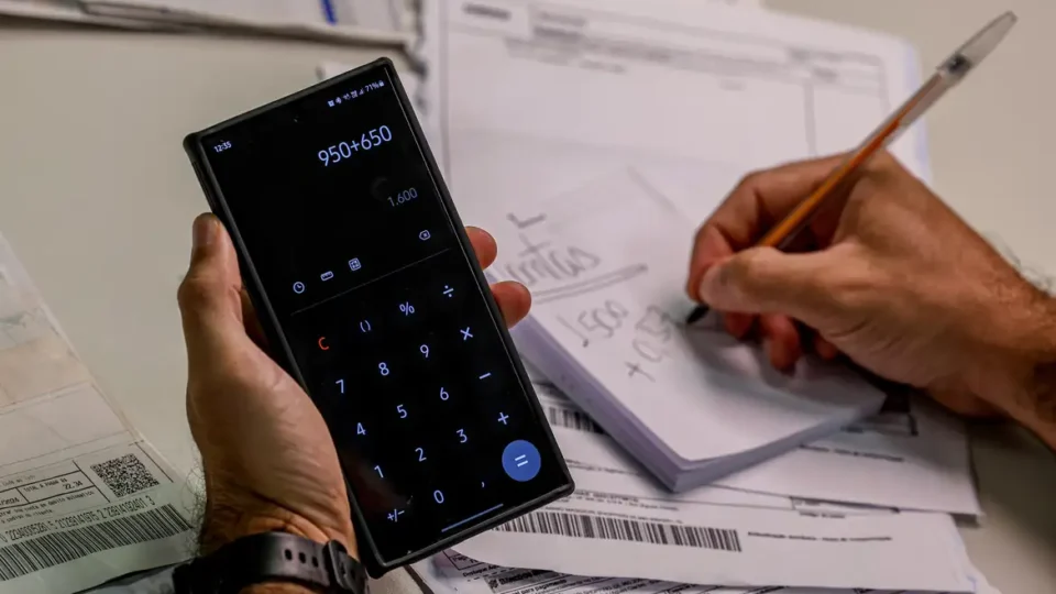 divida-dinheiro-0d8a1436-960x540