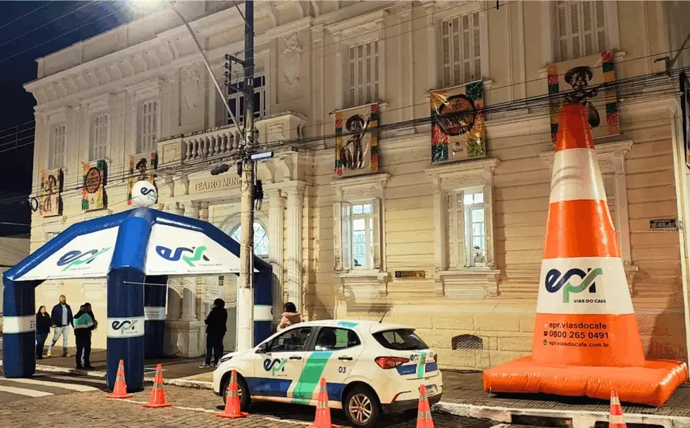 ezgif-2e24810df85afd ezgif-2e24810df85afd