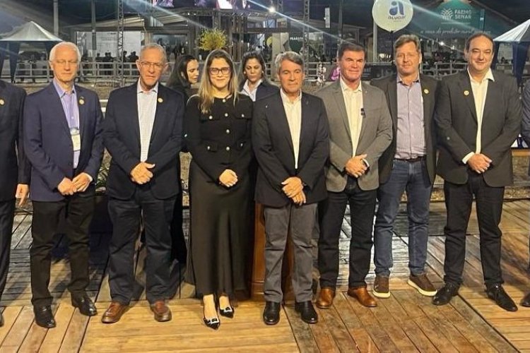 Sistema Faemg Senar anuncia doação de 84 mil litros de leite Sistema Faemg Senar anuncia doação de 84 mil litros de leite