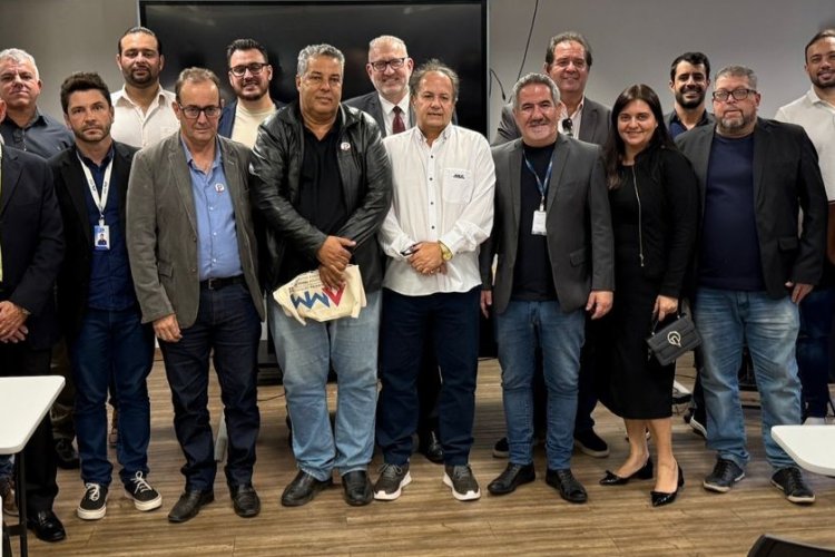 AMM reforça parceria com associações microrregionais e lança agenda de ações estratégicas AMM reforça parceria com associações microrregionais e lança agenda de ações estratégicas