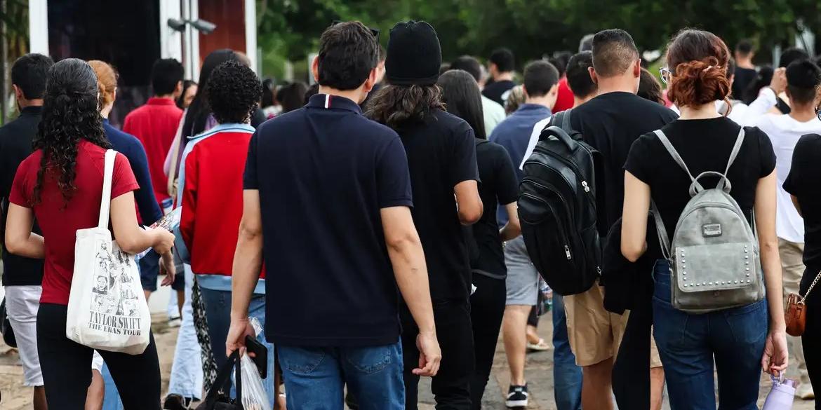 alunos-vestibular-universidade-235 alunos-vestibular-universidade-235