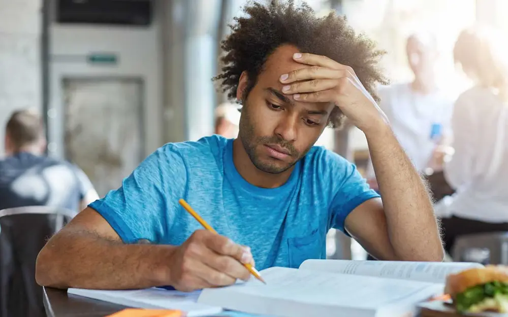 estudante-estudo-3dada136908a43