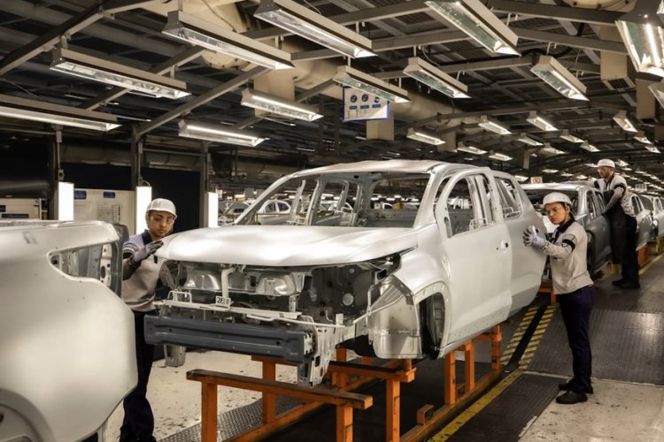 Produção da indústria cresce 2% em Minas