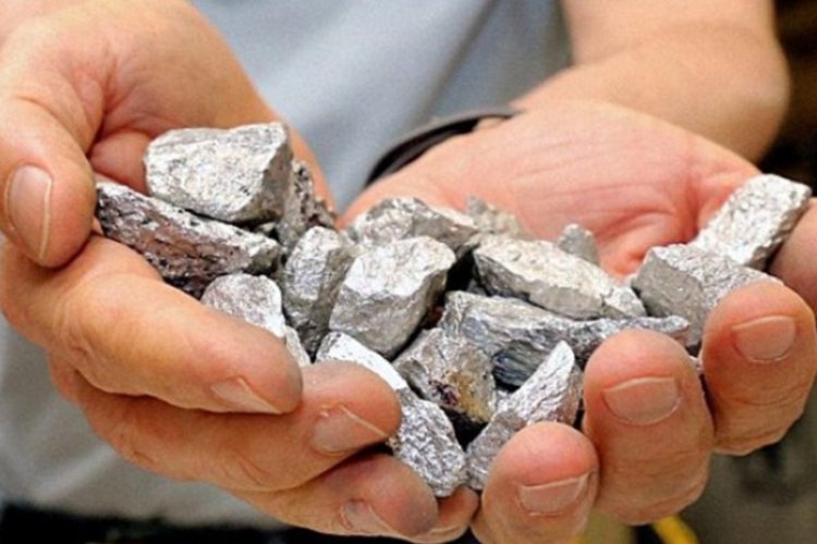 Nova Lima e Araxá lideram exportações Nova Lima e Araxá lideram exportações